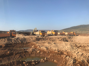 Xe tải Shacman tại Port-3